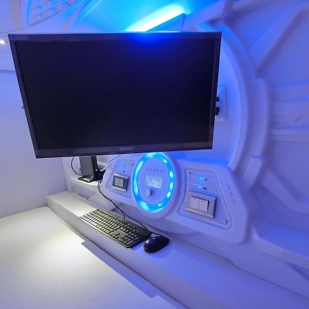 Capsule Hotel Manyudo Kioto Exterior foto