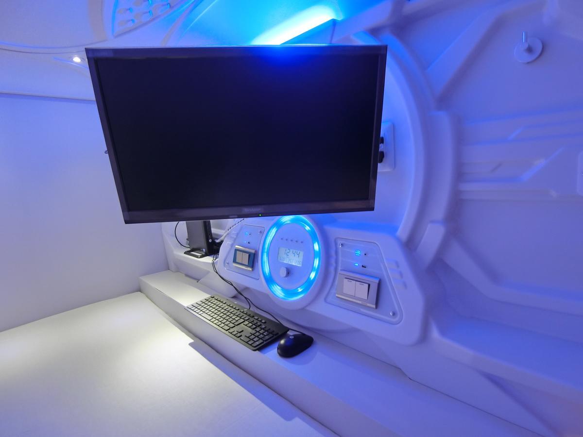 Capsule Hotel Manyudo Kioto Exterior foto