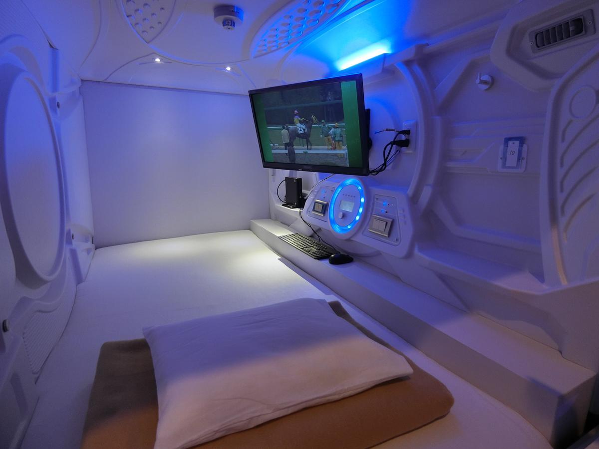 Capsule Hotel Manyudo Kioto Exterior foto